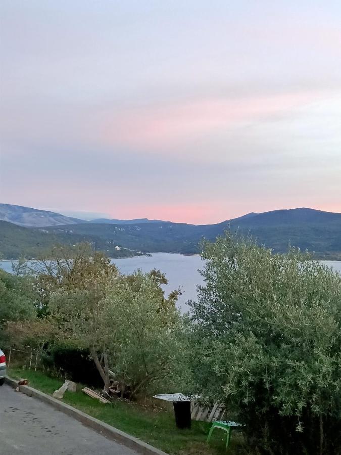Les Haut Du Lac Sainte-Croix-de-Verdon Bagian luar foto